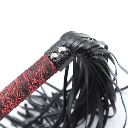 ohmama fetish scandalo latigo