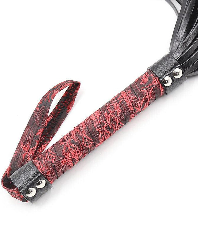 ohmama fetish scandalo latigo