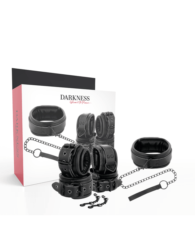 darkness manette e colletto in pelle nera