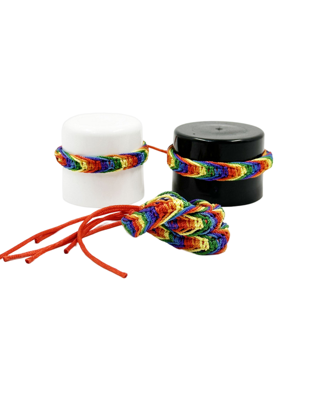 PRIDE - BRACCIALE CON FILI INTRECCIATI CON BANDIERA LGBT