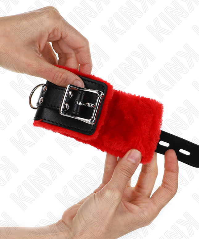 KINK - POLSINI IMBOTTITI IN PELLICCIA CON FORI QUADRI CINTURA ROSSA E NERA REGOLABILE 17-29 CM X 6 CM
