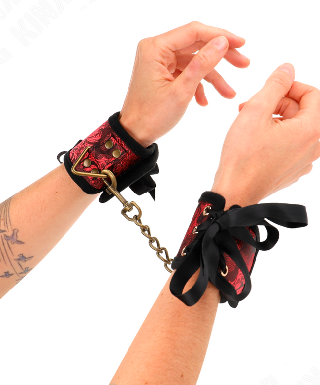 KINK - RESISTENZA DA POLSO SCANDALO DETTAGLI IN PIZZO ROSSO-NERO 24,5 CM X 6,5 CM