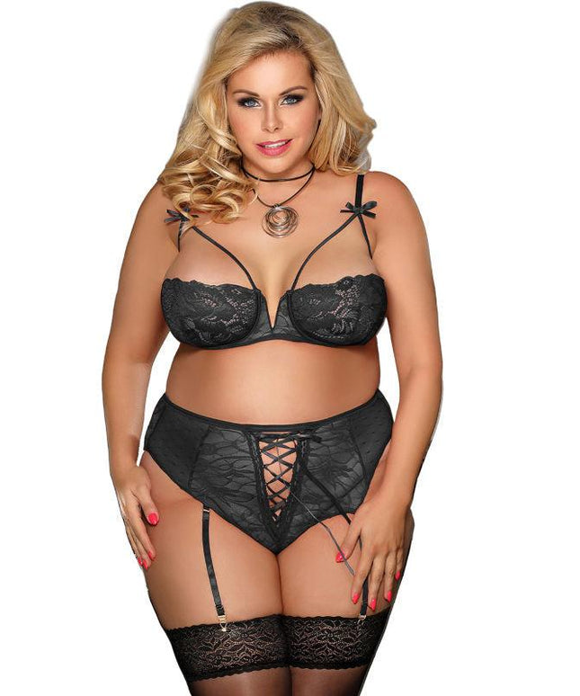 subblime queen plus set sujetador y mutandine con liguero